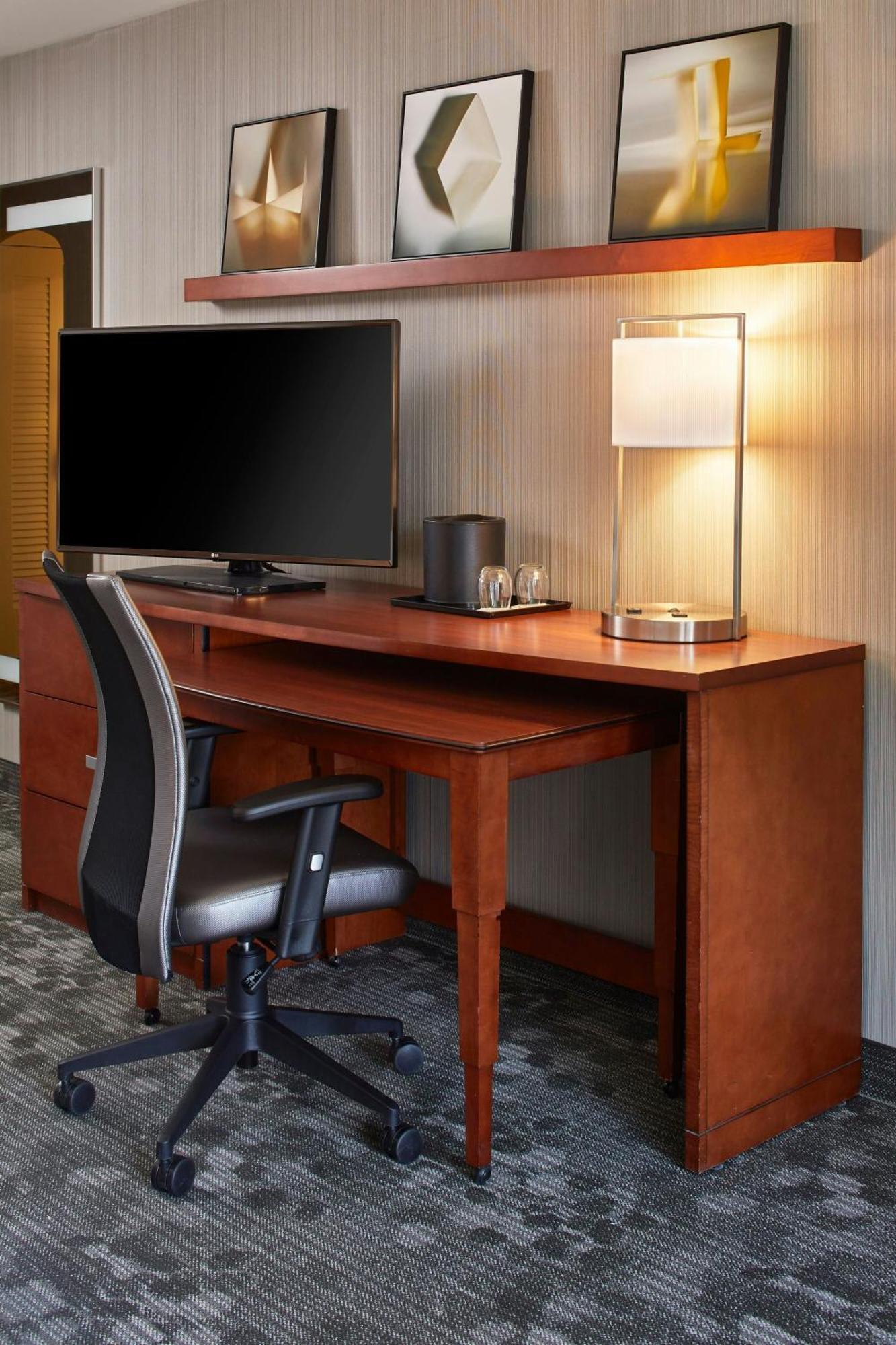 Courtyard By Marriott Albany Thruway Hotel Kültér fotó
